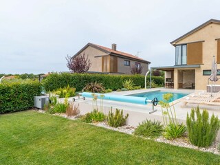 Villa Buići Environment 37