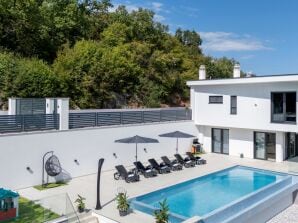 Villa Gabi - Modern Villa Gabi in Matulji, on the Kvarner