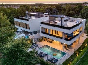 Luxurious Villa Tranquilla in Novigrad