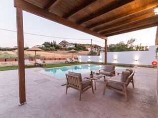 Villa Pitsidia Outdoor Recording 4