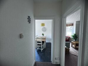 SEASIDE Apartment Two Bed Room Apartment (5 Guest) - Ilfracombe - image1