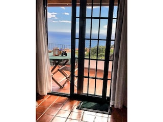 Ausgang zum Rundumbalkon