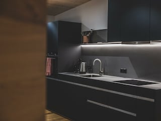 D2ED6933-FA93-4D25-9A2D-B3F617E0B3BD