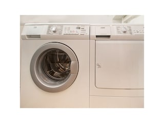 Waschmaschine u. Trockner