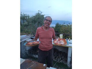 carlo the landlord and his pizza