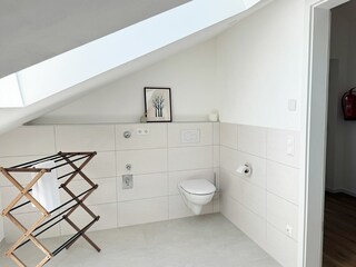 Badezimmer und WC