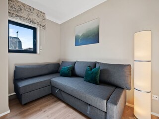 Schlafcouch für bis zu 2 Personen mit Topper