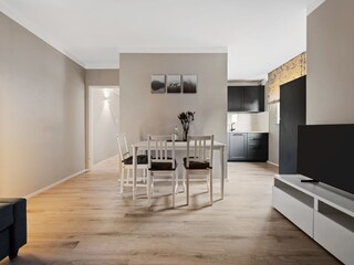 Essbereich mit Platz für bis zu 5 Personen