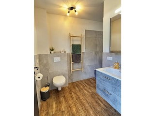 Badezimmer EG