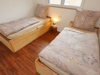 Schlafzimmer OG 0,90 x 2,00