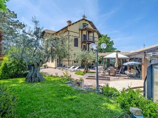 Villa Tolentino Outdoor Recording 1