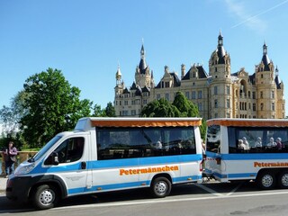 Schloss Schwerin und Petermännchen Stadtrundfahrten