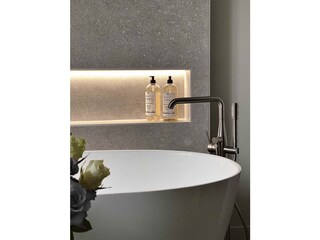 Badewanne im Erdgeschoss