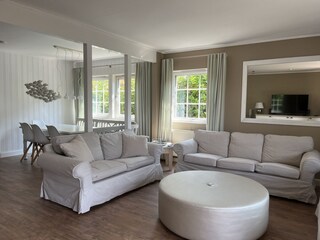 Wohnzimmer / Esszimmer