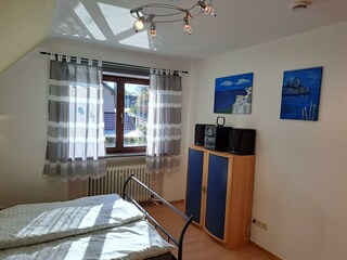 Schrank Schlafzimmer II