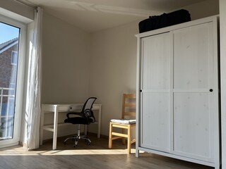 Schlafzimmer 1
