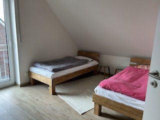 Schlafzimmer 2