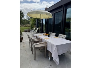 Terrasse auf der Rückseite