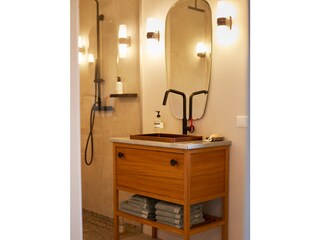 Badezimmer im Erdgeschoss
