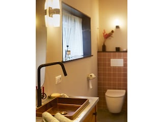 Badezimmer im Erdgeschoss