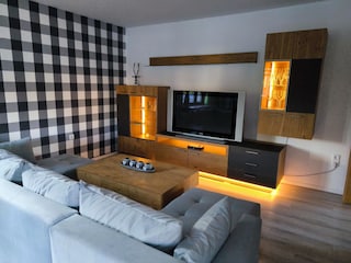 EG Wohnzimmer: Sofa, TV