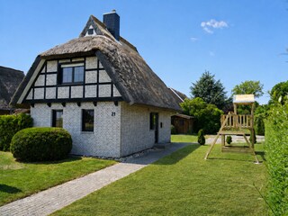 Reetdachhaus mit Gartengrundstück