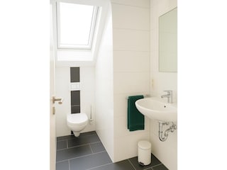 modern gestaltetes Gäste-WC