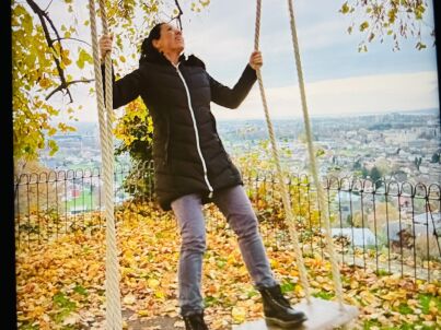 Frau Nadine Ströhle