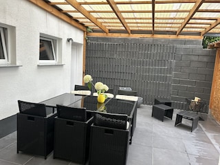 Überdachte Terrasse I