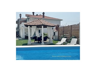 Ferienhaus mit privatem Pool