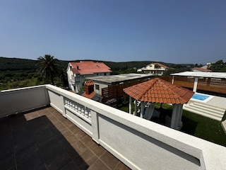 Ferienhaus Kampor Außenaufnahme 9
