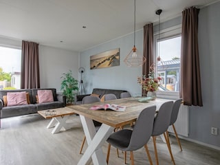 Chalet De Koog Wohnzimmer 24