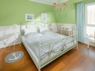 grünes Schlafzimmer