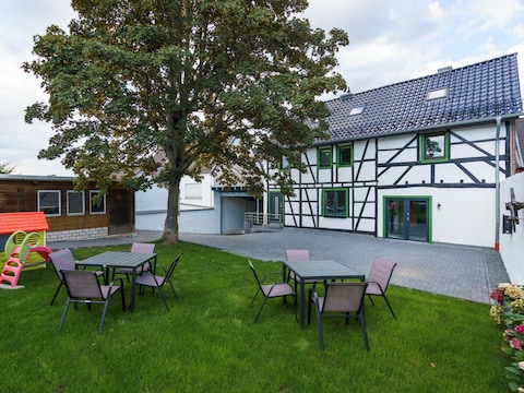 Ferienwohnung Ferienhaus Ahorn 1. OG