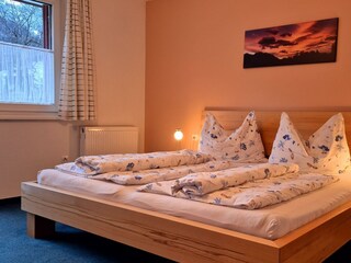 Schlafzimmer 1 West