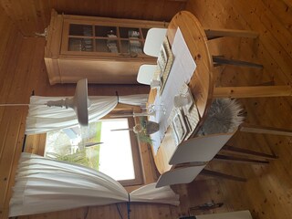 Wohnzimmer / Essbereich