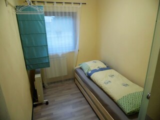 2. Schlafzimmer