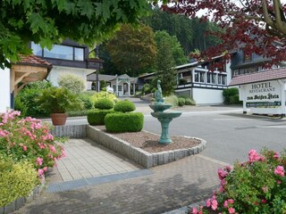 Hotel zum Weißen Stein Außenansicht