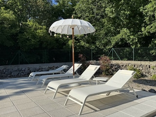 Terrasse bei dem Pool