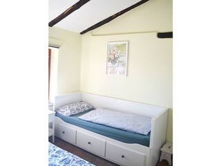Schlafzimmer 2