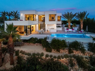 Villa- Sonnenuntergangsstimmung