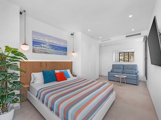 Schlafzimmer 2 mit Schlafsofa