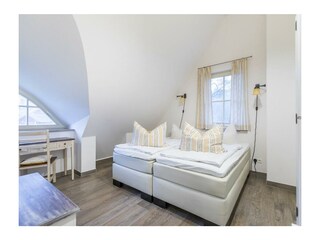 Schlafzimmer 3