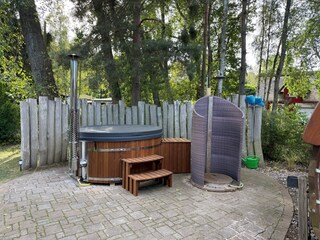 Hot Tube & Outdoordusche