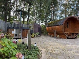 Sauna & Hot Tub