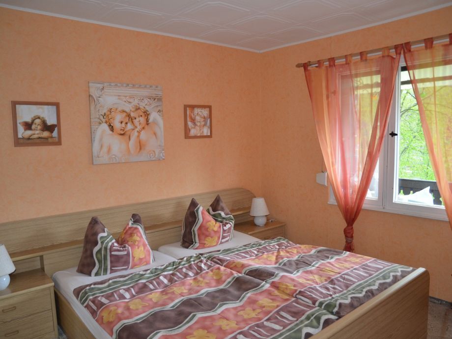 ferienhaus romantik-landhaus, thüringer wald - herr holger schütz - Romantische Schlafzimmer Landhausstil ferienhaus romantik-landhaus, thüringer wald - herr holger schütz - Romantische Schlafzimmer Landhausstil