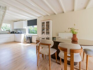 Die Essgruppe mit offener Küche