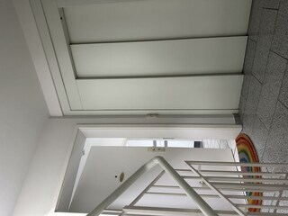 Eingang zur Wohnung/Fahrstuhl/Treppenhaus