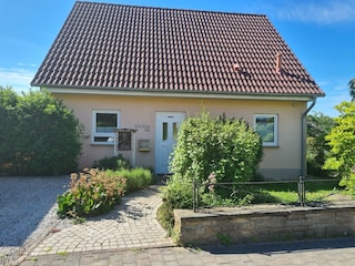 Villa Elisa vorne