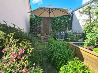 Blick auf Gartensitzplatz